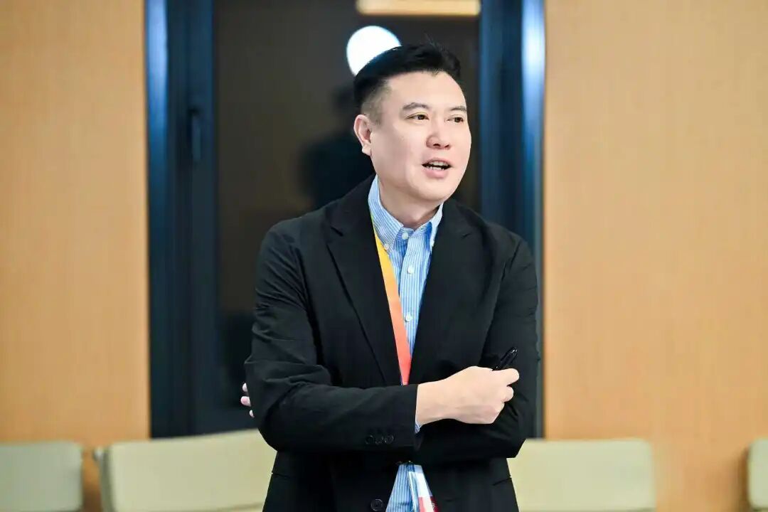 追光者系列访谈 | 炎黄盈动田利群：破解 AI 落地困局，构建企业数智化可持续增长底座